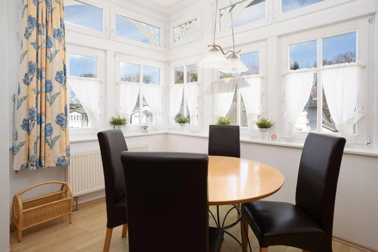 Wohnung 8 Typ 3 Villa Eden 2 eden8-essbereich