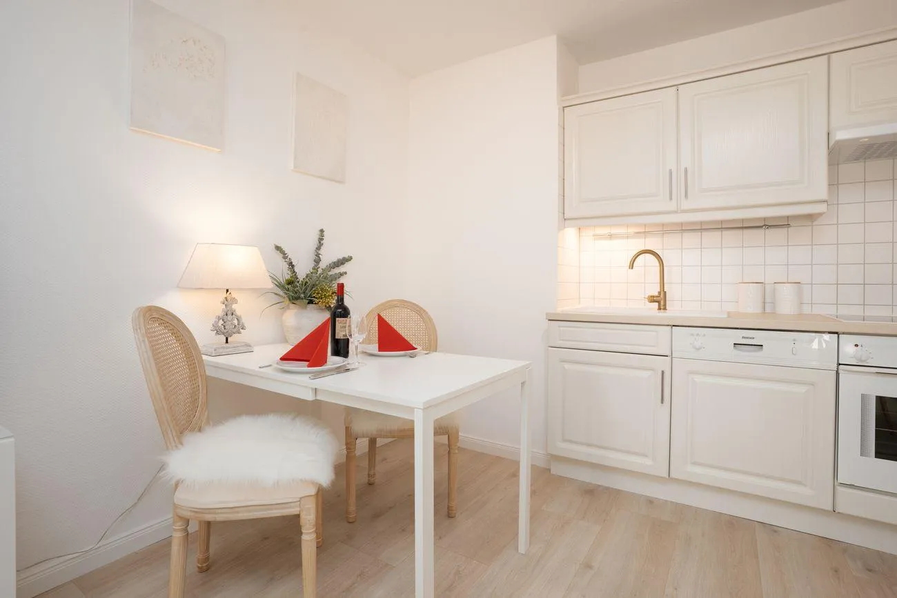 Wohnung 12 Typ 3 Villa Eden 7 Essbereich Fewo 12 Villa Eden Binz