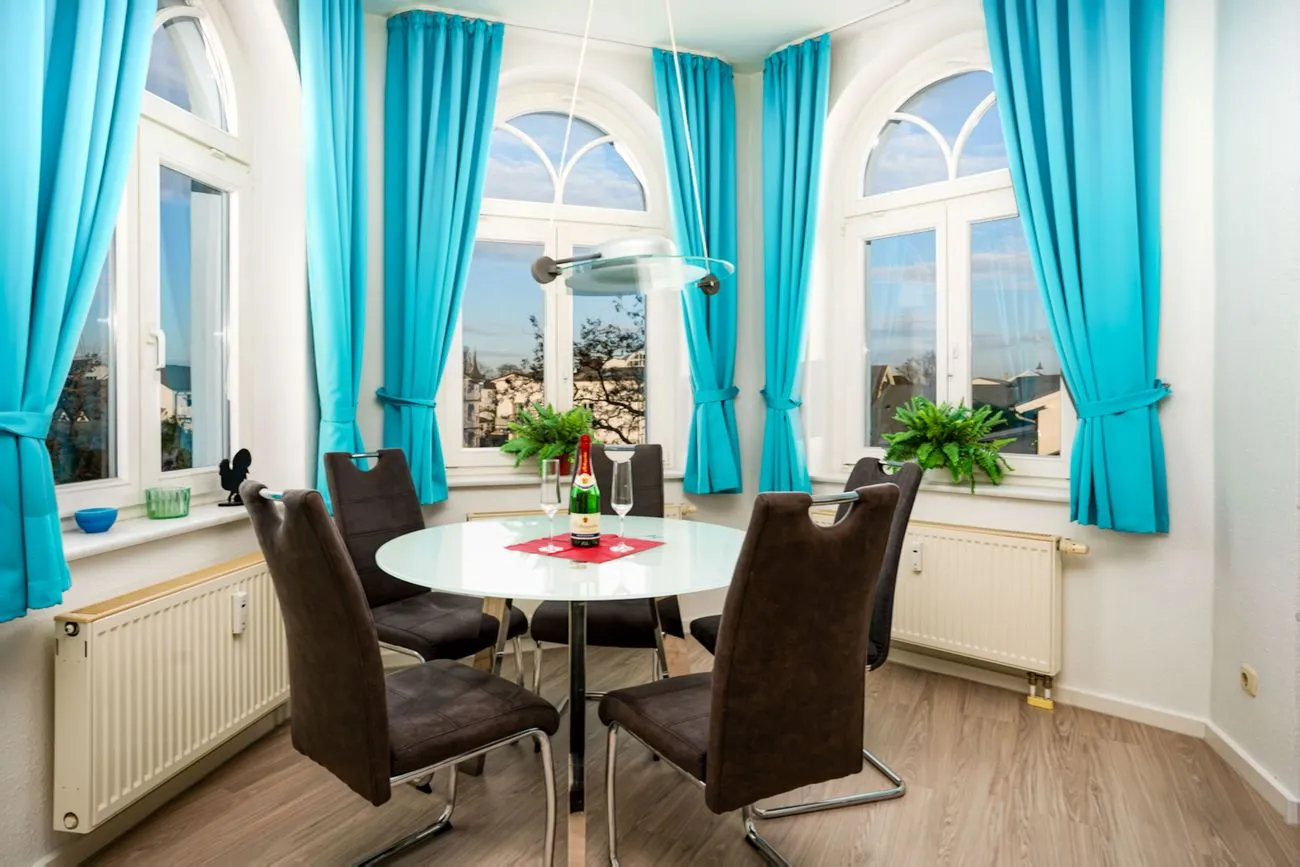 Wohnung 10 Haus Metropol 7 Wohnbereich Ferienwohnung 10 Haus Metropol im Ostseebad Binz