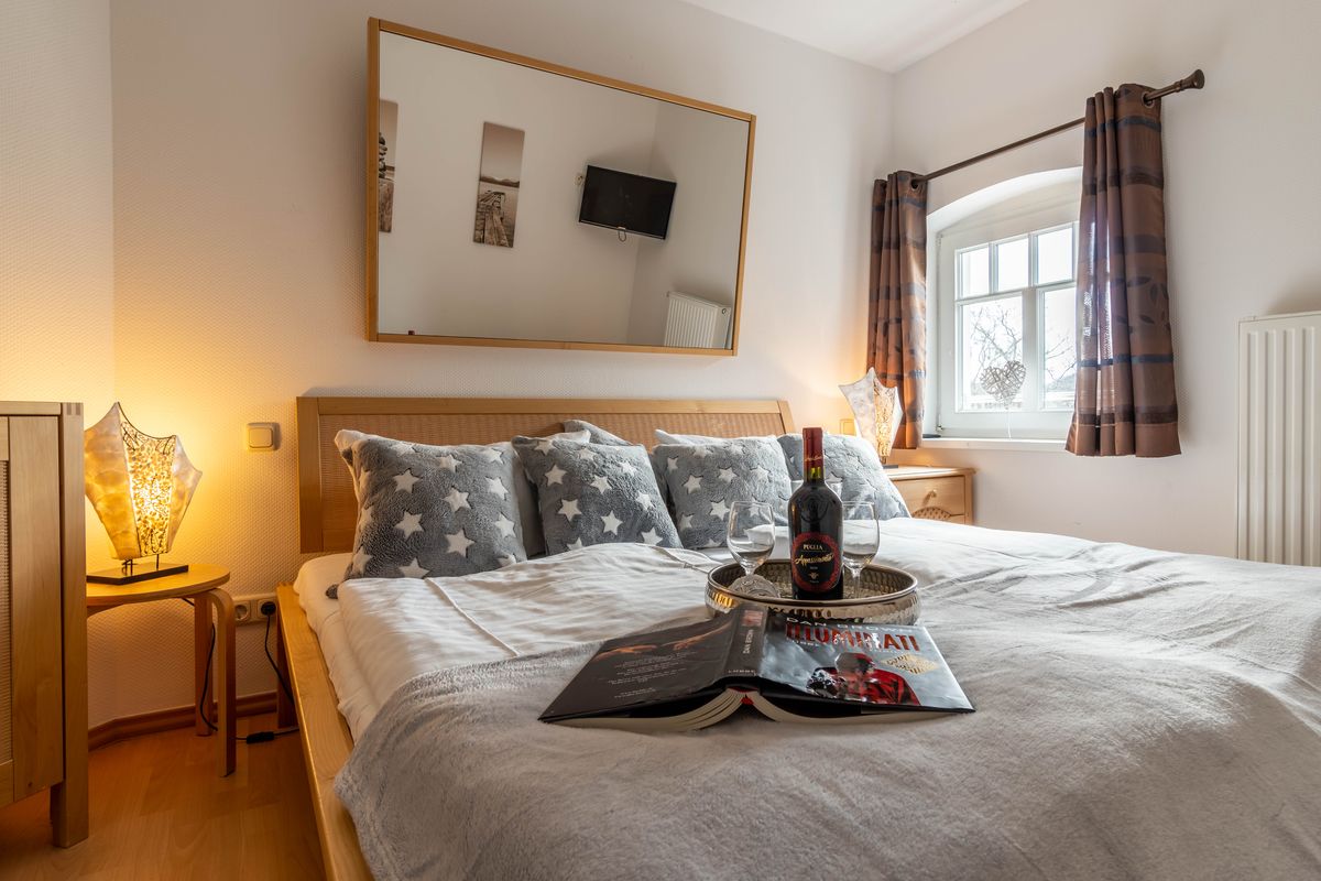 Schlafzimmer 1 Fewo 7 Villa Annabelle Binz