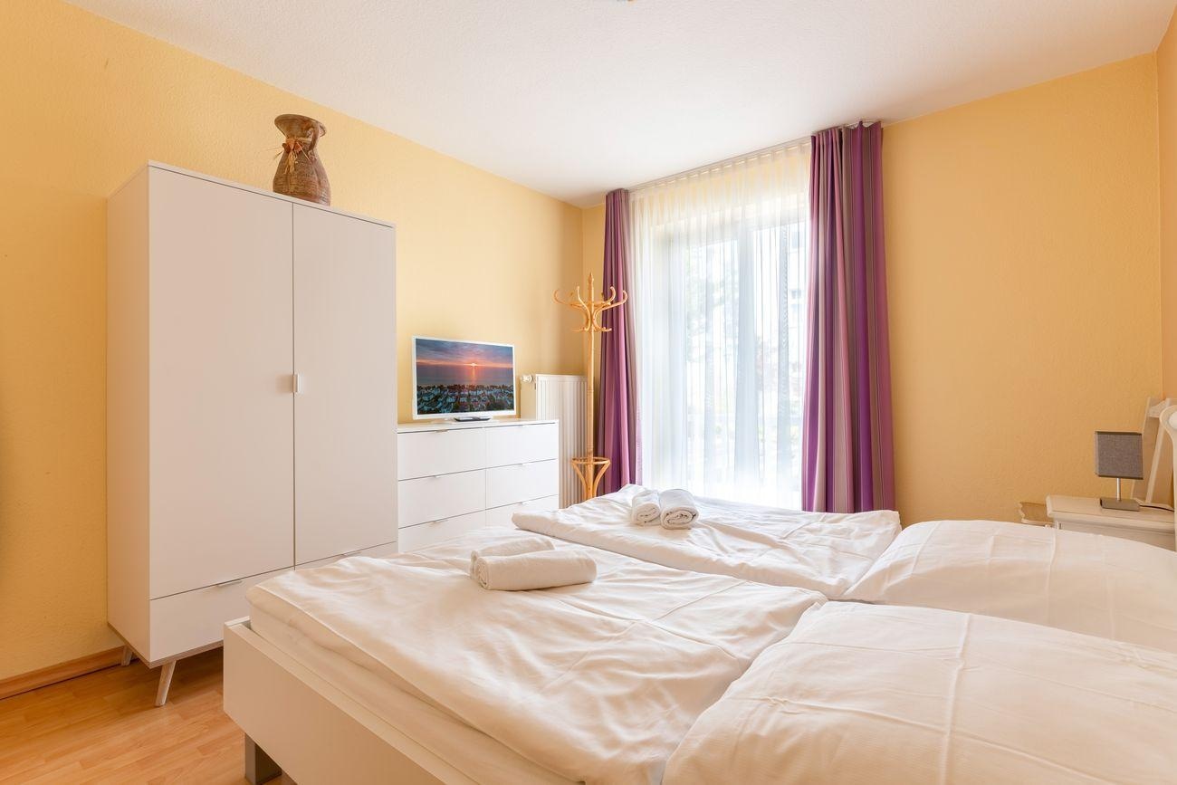 Schlafzimmer Fewo E4 Villa Strandidyll Neubau Binz