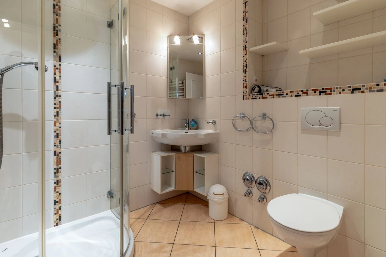 Ferienwohnung 8 Residenz am Kurpark 14 Duschbad Fewo 8 Residenz am Kurpark