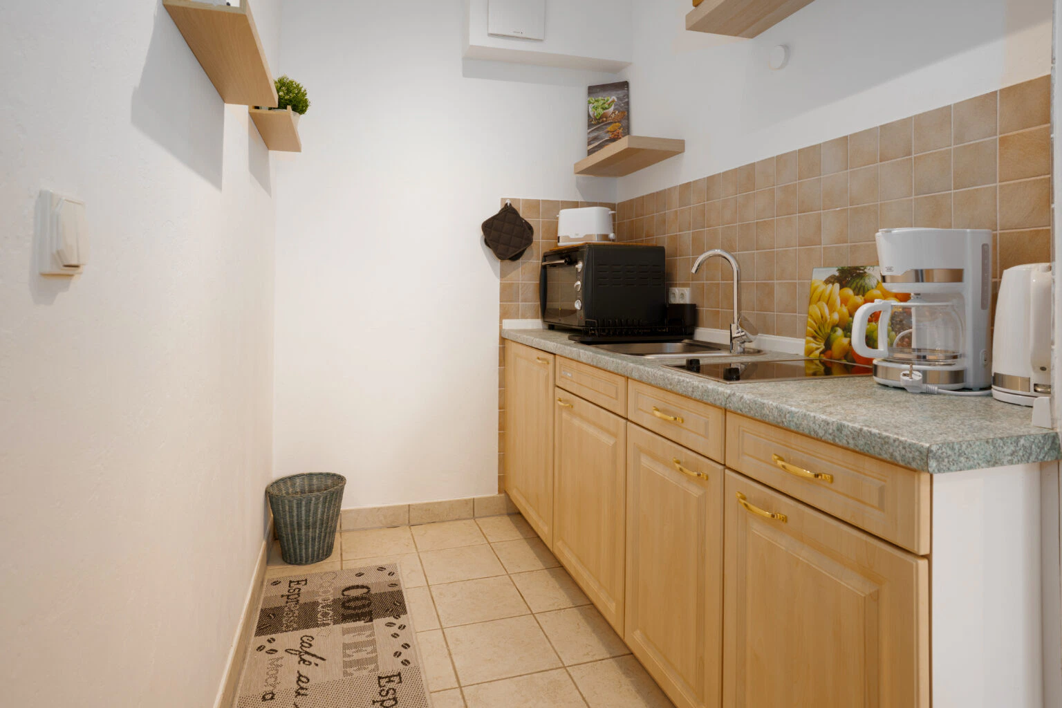 Küche fewo 2 Marineblau Lottumstraße Binz